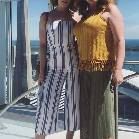 Club Monaco linen jumpsuit - Picture 3 of 3